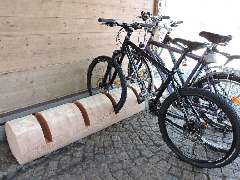 Fahrradständer aus heimischen Rundholz