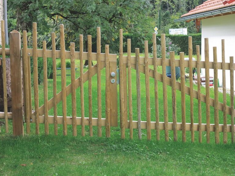Gartentor aus Holz passend zum Hanichlzaun und Naturzaun