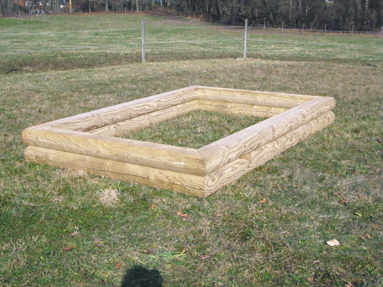 Holzspielgerät als Sandkasten
