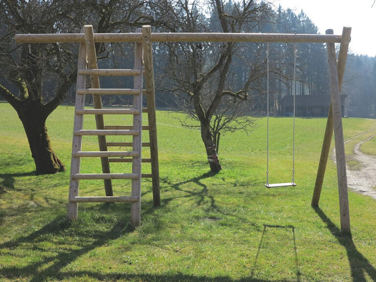 Holzspielgerät aus Fichtenrundholz